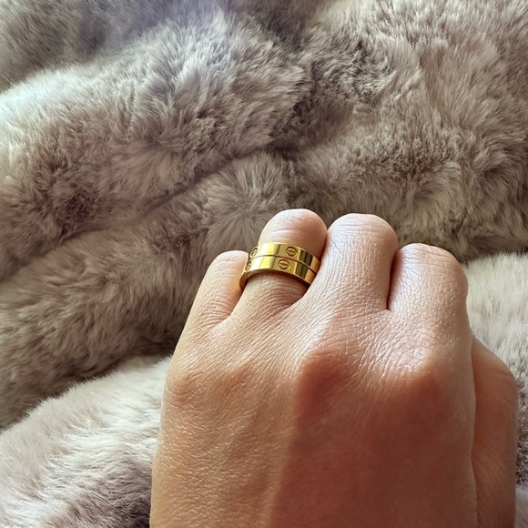 Gold ring - Picture 4 of 5